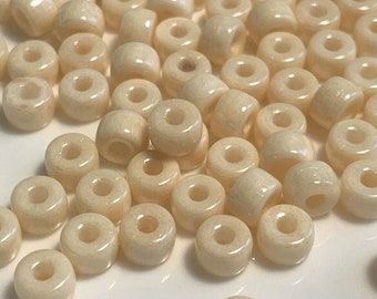 50 pcs Matubo 2/0, 6mm, Chalk Beige Luster, 1 hole, Large hole, Seed Beads