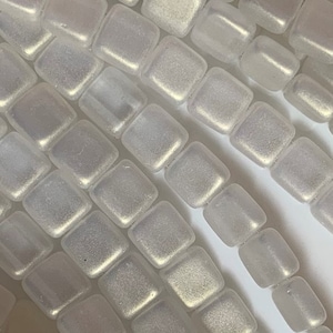 25 perles de mosaïque CzechMates, cristal doré suédé, 6 mm, perles de verre pressées tchèques
