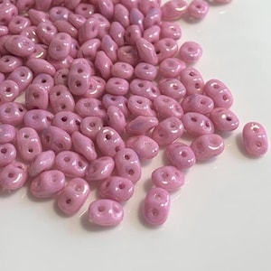 Vega on Chalk - SuperDuo, 2.5x5mm 22g Vega on Chalk - SuperDuo, 2.5x5mm 22g
