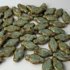 19 DERNIERS PRODUITS ! Perles de navette, cardamome, 3 trous, 6 x 12 mm, perles de verre pressées tchèques