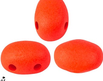 Neon Coral Samos par Puca® beads, 2-Hole, Czech Pressed Glass, free pattern