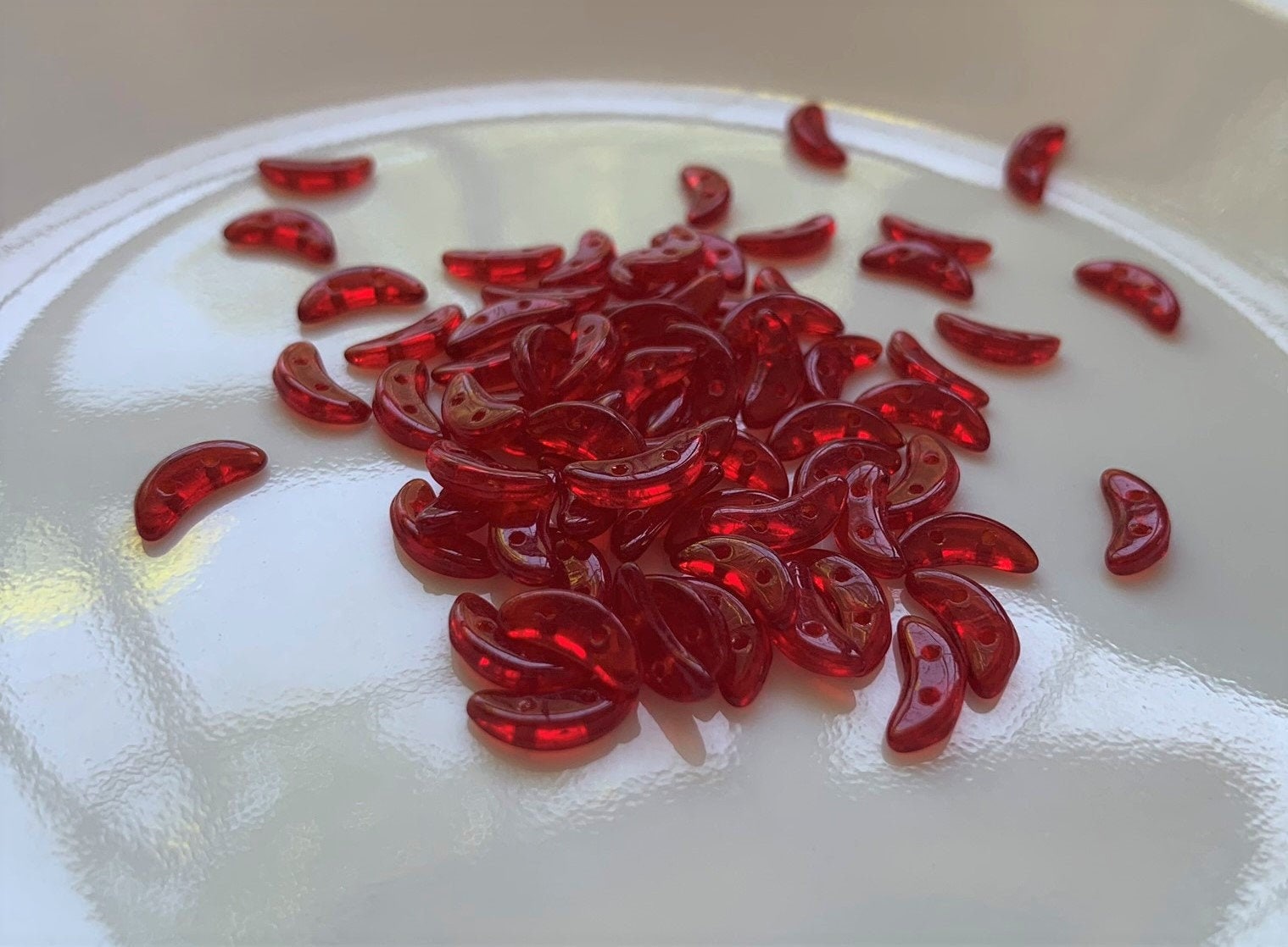 40 pcs CzechMates Crescent beads, Siam Ruby, 10x3mm, Czech Pressed Glass Beads