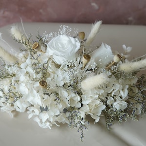 Arco de rosas brancas preservadas e flores de hortênsia, cenário de guirlanda de flores, caramanchão de flores dos pampas, centro de mesa de casamento boho, 30 cm * 18 cm * 15 cm