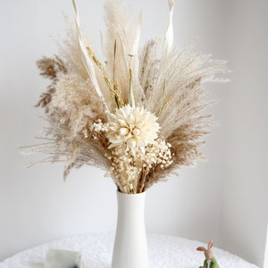 Pampas Grass bouquet,Dried flower bouquet,vase filler,dried flowers,natural flower decor,Flower Arrangement,Small Centerpiece image 1