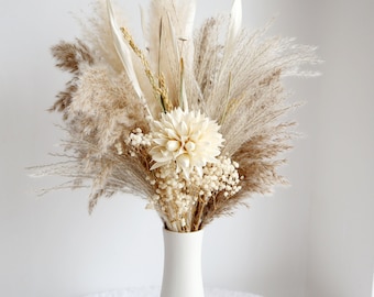 Pampas Grass bouquet,Dried flower bouquet,vase filler,dried flowers,natural flower decor,Flower Arrangement,Small Centerpiece