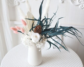 Pampas Grass bouquet,Dried flower bouquet,Palm spear bouquet,dried flowers,natural flower decor,Flower Arrangement,Small Centerpiece