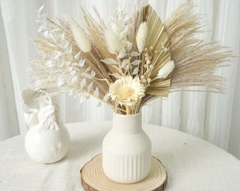 Pampas Grass bouquet,Dried flower bouquet,Palm spear bouquet,dried flowers,natural flower decor,Flower Arrangement,Small Centerpiece