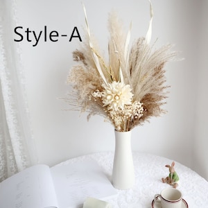 Pampas Grass bouquet,Dried flower bouquet,vase filler,dried flowers,natural flower decor,Flower Arrangement,Small Centerpiece image 4