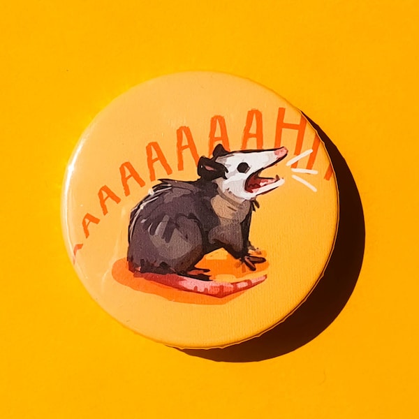 Screaming possum button - 1.5" inch/38mm pinback button