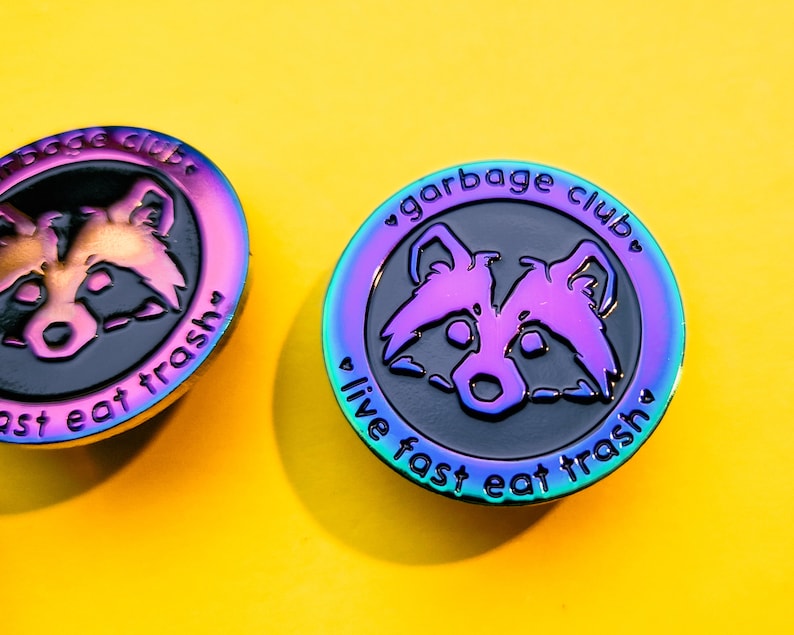 Emaille pins Trash Troupe: wasbeer en opossum - regenboogplating afbeelding 6