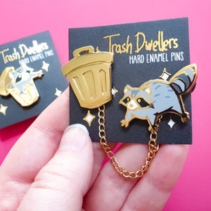 Waschbär Hard Enamel Pin Set Trash Dwellers Vergoldet Bild 3