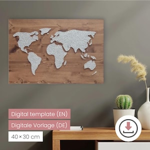 Könnte beinhalten: Eine Weltkarte aus Holz mit einem String-Art-Design. Die Kontinente sind mit weißem Faden vor einem braunen Holzgrund dargestellt. Die Karte misst 40 x 30 cm.