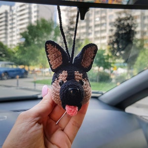 Mönster för virkad nyckelring, söta biltillbehör hund schäfer, mönster för inredningstillbehör, amigurumimönster bild 9