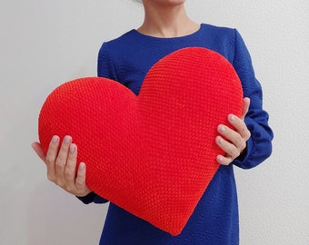 CROCHET HEART PILLOW pattern, Big plush red heart amigurumi,  Valentine's day gift, Plush crochet toys