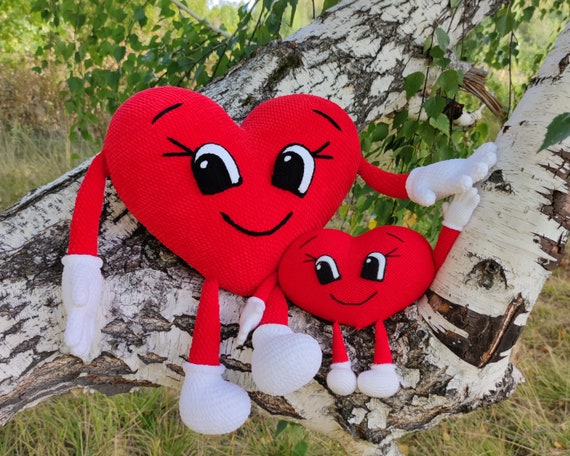CROCHET HUGGING HEART Pattern, Amigurumi Big Plush Heart Pillow With Hands,  Eyes & Legs, Stuff Cuddle Heart, Valentine's Plush Crochet Toy 