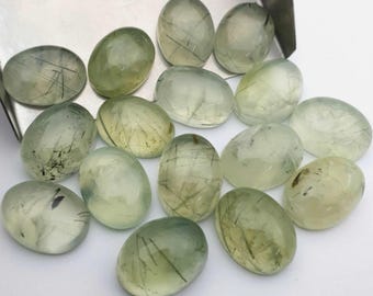 Natuurlijke ovale prehniet cabochon: groene edelsteen voor het maken van sieraden