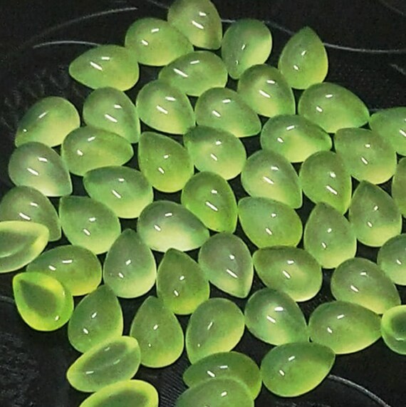 Lot De 5 Pierres Tsavorite En Cabochon Poire - Vert Intense, Non Traitées - Total 12.33 Carats