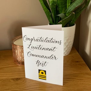 Felicitaciones personalizadas por su tarjeta de promoción / rango militar o símbolo de insignia de calificación / Marina Real / Ejército / RAF / Caligrafía personalizada
