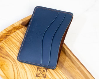 Cartera de tarjeta minimalista delgada cuero italiano curtido vegetal azul y marrón, soporte de tarjeta Vegtan de bolsillo frontal, cartera compacta de bolsillo frontal