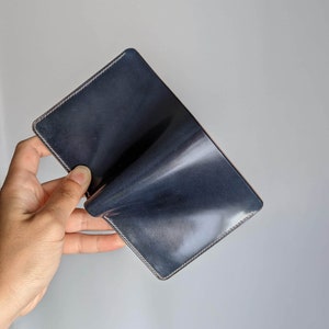 Handgefertigte Shell Cordovan Pocket Organizer Brieftasche, Vertikale Bifold-Kartenbrieftasche, Marine-Leder-Brieftasche, Schlank Kompakte Shell Cordovan EDC-Brieftasche