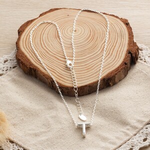 Philip Jones Collana Iniziale Pave Lettera T Con Cristalli Swarovski - Rodiato, 41+5 Cm - 2