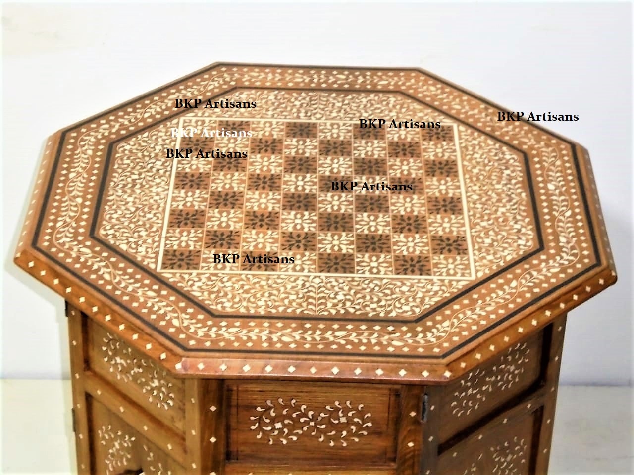 24-Zoll-handgefertigter eingelegter Holz-Schachbrettspieltisch | Free Staunton Schachspiel | Free Buch von Bobby Fischer oder The Queen's Gambit|