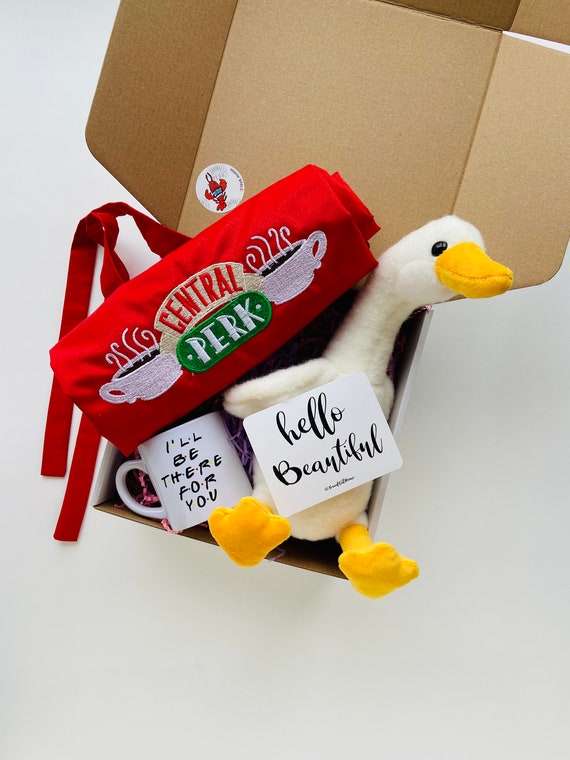 Friends Apron and Mugs Gift Set