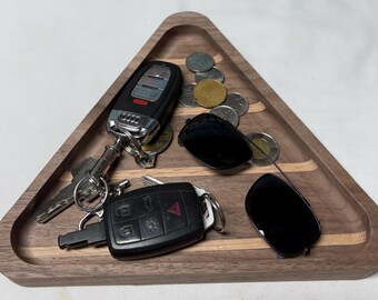 The TrayAngle, the Triangular Tray with Inlay