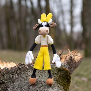 クララベル カウ人形、クララ カウ ぬいぐるみ、手作りのぬいぐるみ、オーダーメイド