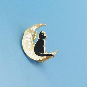 Black cat enamel pin, witch badge, celestial cat lady gift, fantasy pin, mini enamel pin, cat lover gift idea, hard enamel pin for backpack