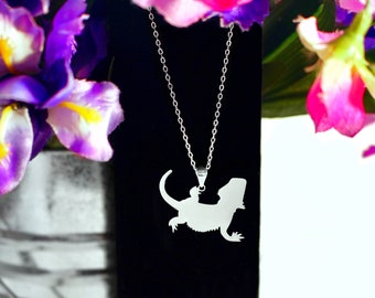 Bearded Dragon Necklace - Bearded Dragon Pendant  - Bearded Dragon Jewelry - Bearded Dragon Jewellery - Bearded Dragon Accessory