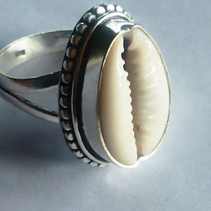 Natural Cowrie Ring, Cowrie jewelry, Cowrie Shell Ring, 925 Sterling Silver Ring, Handmade Ring, silver cowie ring, Gift For Her, boho ring,