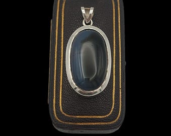 Pendentif Argent Massif Avec Cabochon Pierre Noire Et Blanche - Bijou Occasion Unique