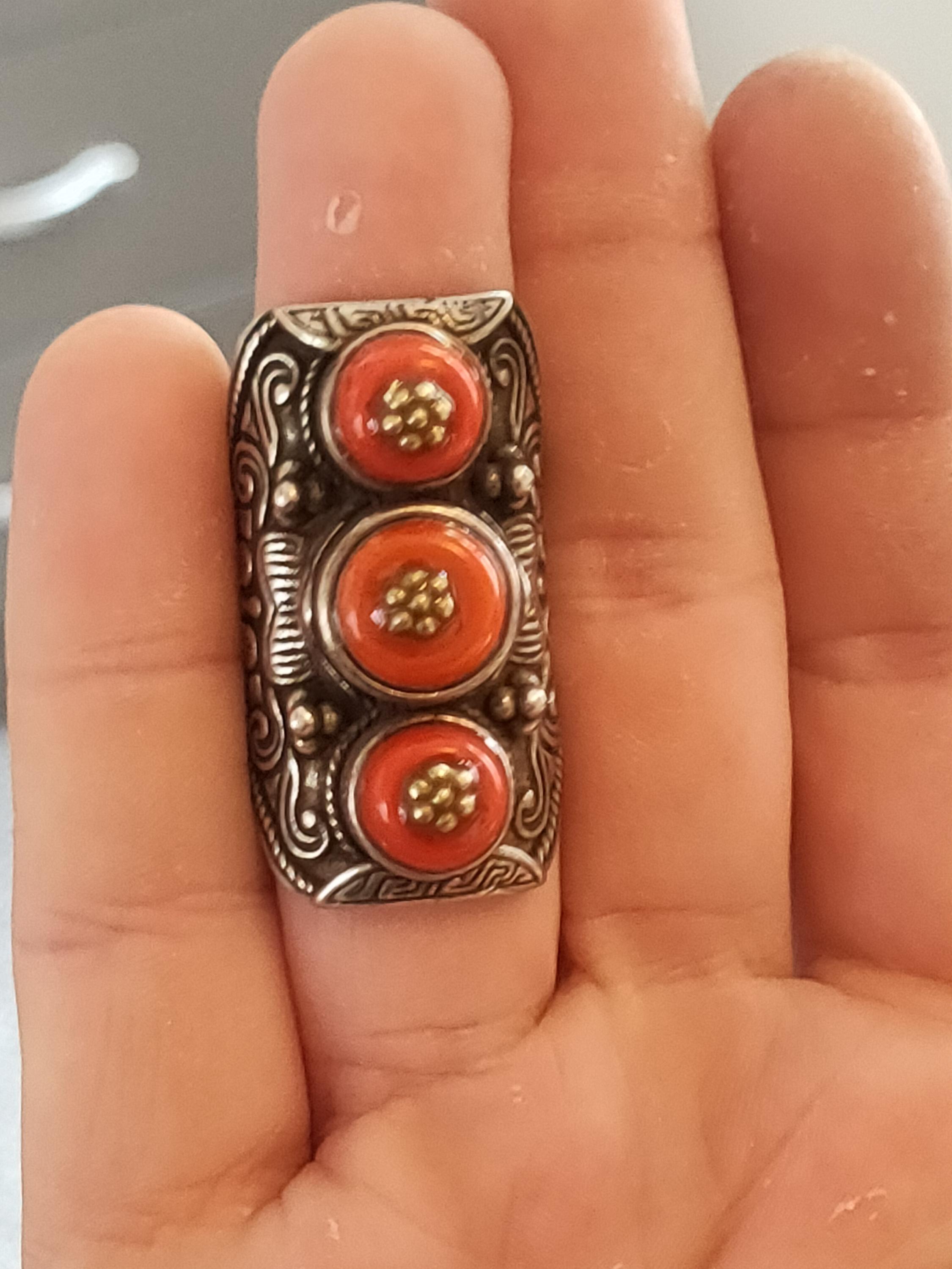 Bague Selle Tibétaine Vintage En Argent Sterling Avec Corail Rouge Rare - Idée Cadeau Noël