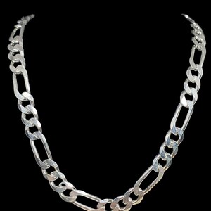 Beautiful Modern Sheffield Import Hallmarked Italian Made Heavy Weight 43 Grams 8.3mm Solid Sterling Silver Figaro Link Chain Necklace - 18"