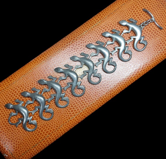 Stunning Statement Vintage Unique Skillfully Hand… - image 1