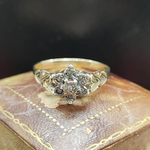 Beautiful Vintage Decorative Statement Design London 1980 Hallmarked Floral Daisy Sparkling Diamond Cluster 9ct Yellow Gold Ring - size N1/2