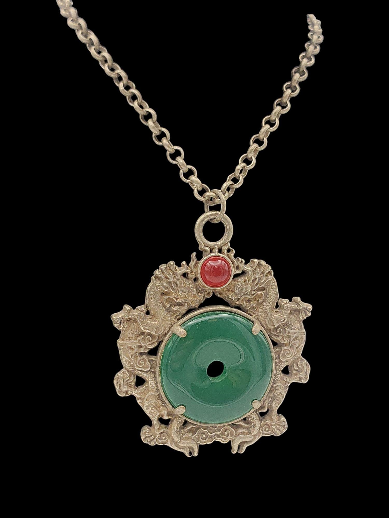 Beautiful Vintage Skillfull Crafted Decorative Oriental Chinese