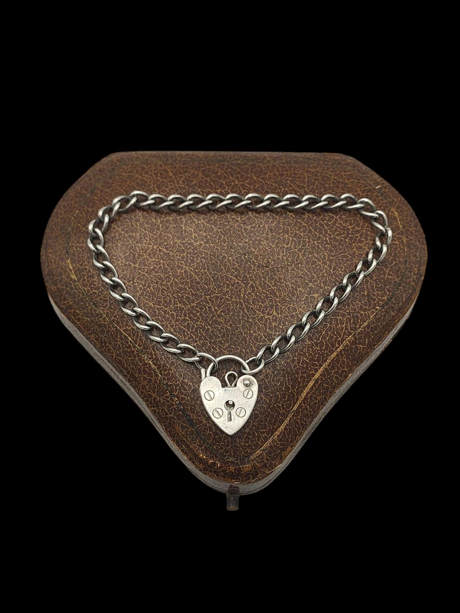 Beautiful Vintage London 1979 Hallmarked Skillfully Crafted Rounded Curb Link Padlock Closure Sterling Silver Bracelet - lgth 7.25"