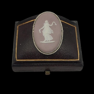 Beautiful Vintage Skillfully Crafted Decorative Dancing Lady Motif Wedgewood Cameo Sterling Silver Brooch - lgth 41mm