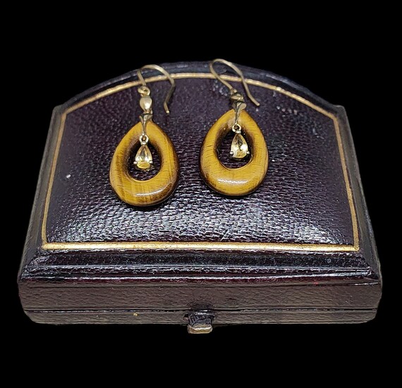 Stunning Modern Decorative Unique Statement Desig… - image 2