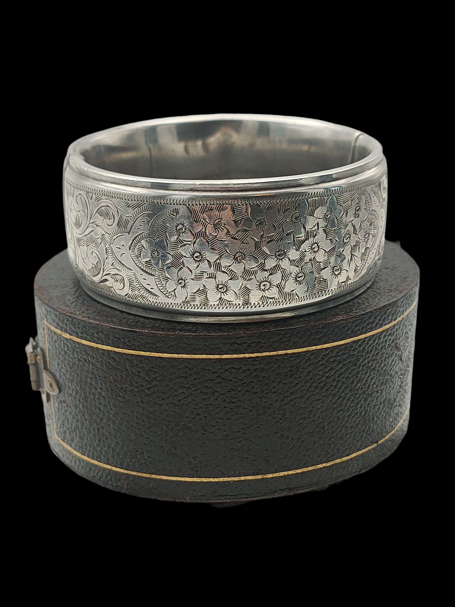 Beautiful Vintage Birmingham 1958 Herbert Bushell Hallmarked