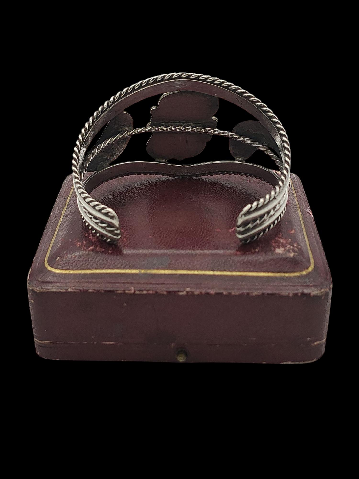 Beautiful Antique Vintage Midcentury Skillfully Crafted Native