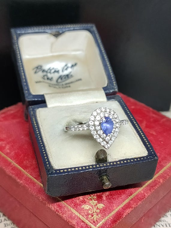 Beautiful Preloved Skillfully Crafted Decorative … - image 5