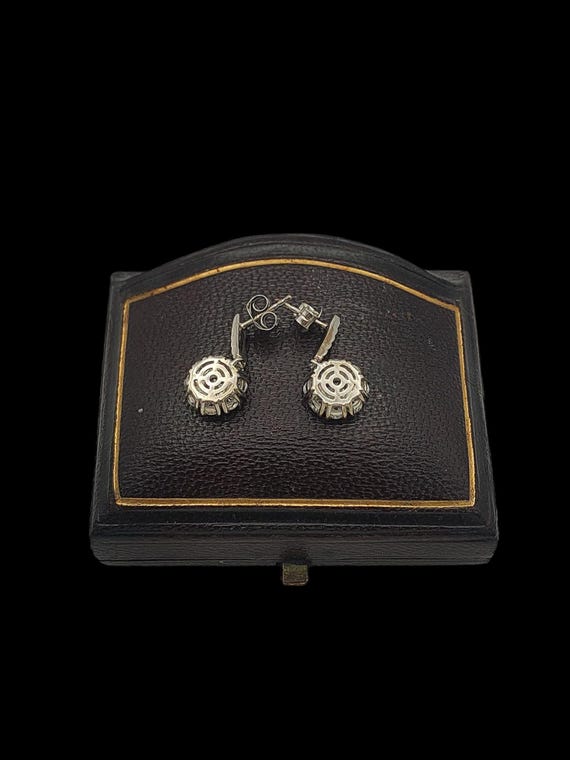 Beautiful Modern Skillfully Crafted Statement Des… - image 4