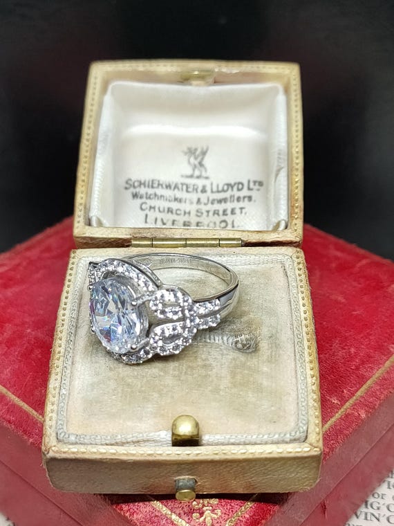 Amazing Modern Skillfully Crafted Statement Desig… - image 7