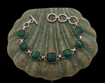 Beautiful Vintage Circa 1980s Decorative Skillfully Crafted Statement Design Natural Gemstone Malachite Sterling Silver Bracelet - 6 - 7.5"
