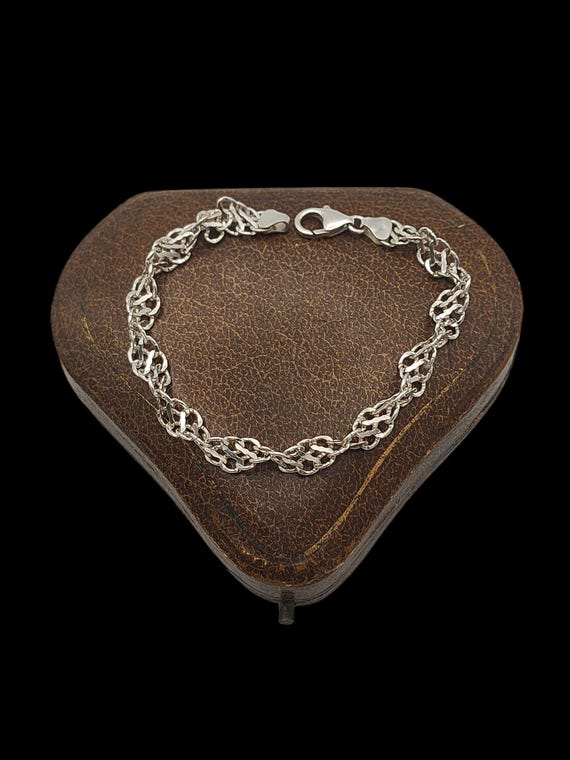 Beautiful Vintage Stackable Skillfully Crafted De… - image 1