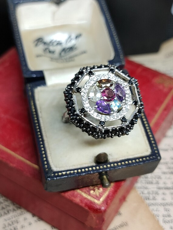 Stunning Modern Skillfully Crafted Statement Desi… - image 5