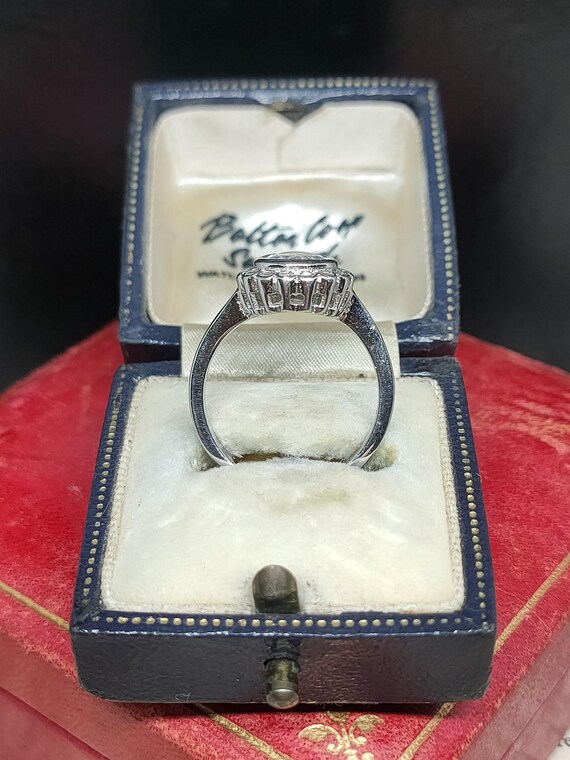 Beautiful Modern Statement Skillfully Crafted Eng… - image 6